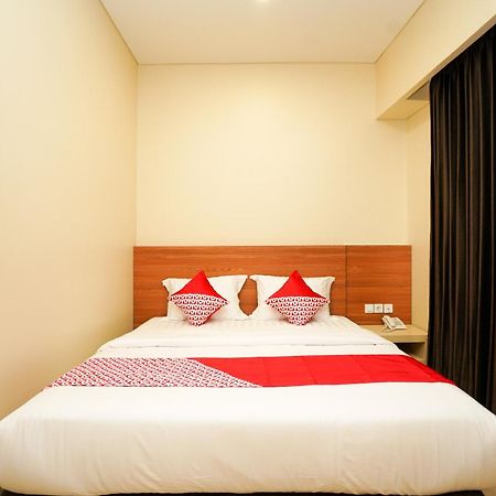 Oyo 1330 Hotel Cahaya 3 Brebek Luaran gambar