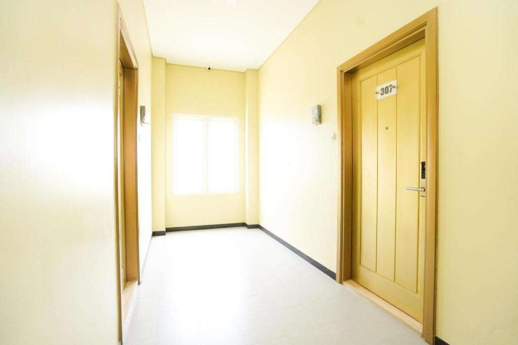 Oyo 1330 Hotel Cahaya 3 Brebek Luaran gambar